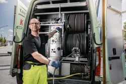 Kanalreinigung in Außernzell mit Spülfahrzeug